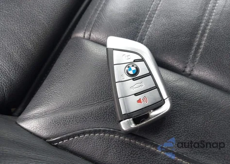 2019 BMW X3 xDrive30I z USA, uszkodzony, nr VIN 5UXTR9C57KLP92274